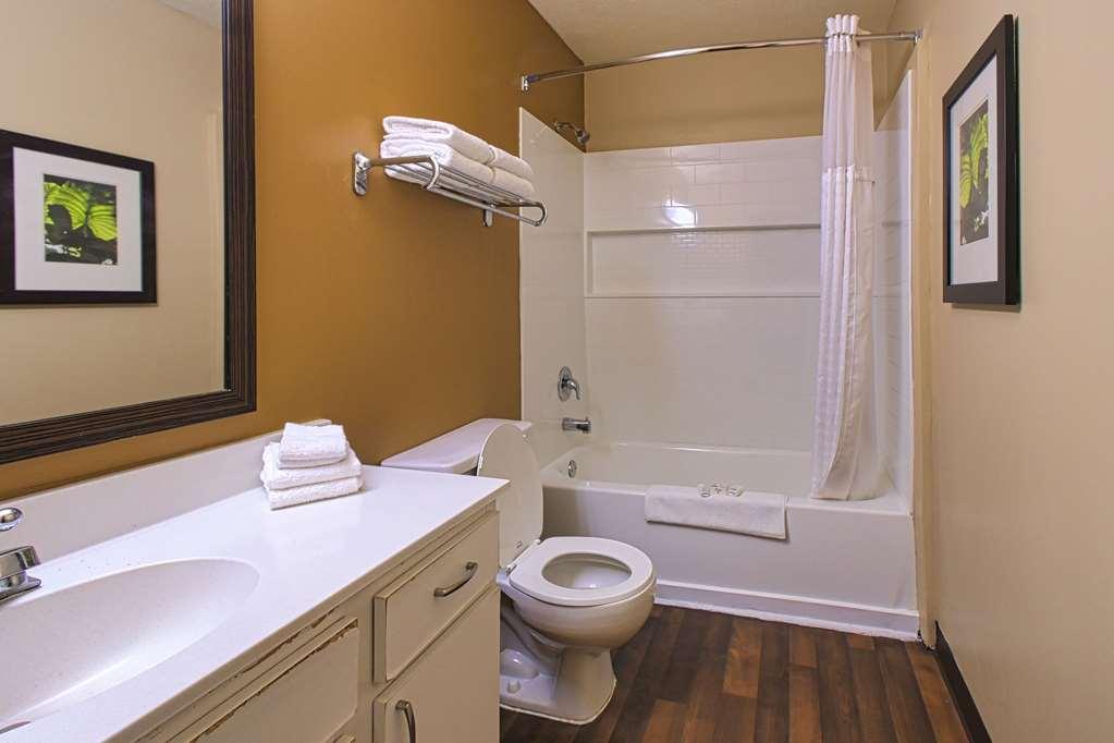 Suburban Studios Louisville East Habitación foto