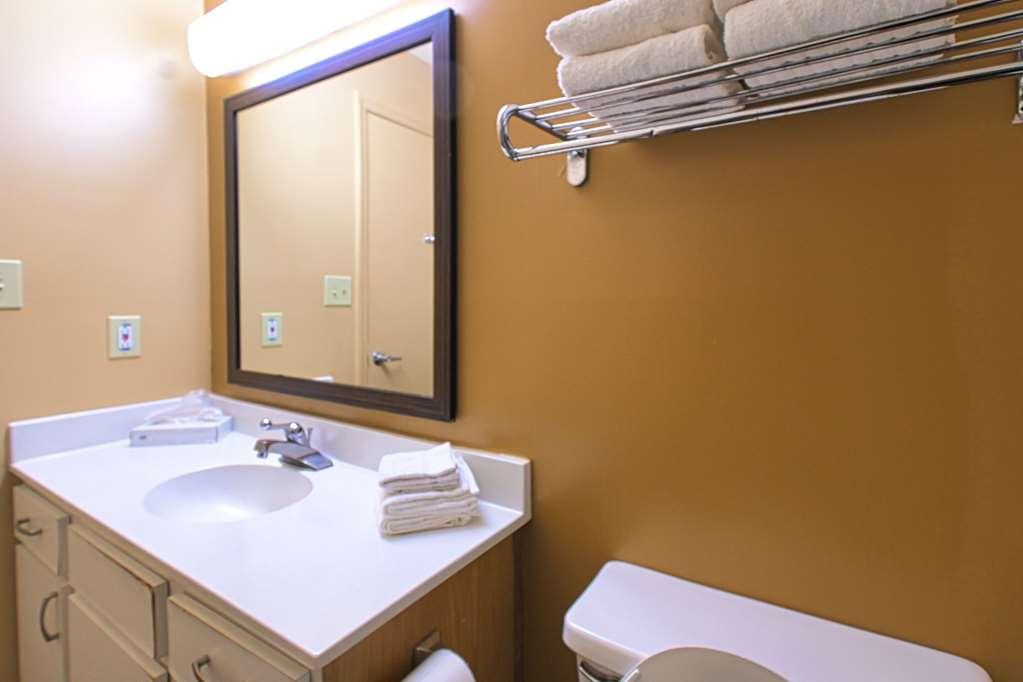 Suburban Studios Louisville East Habitación foto