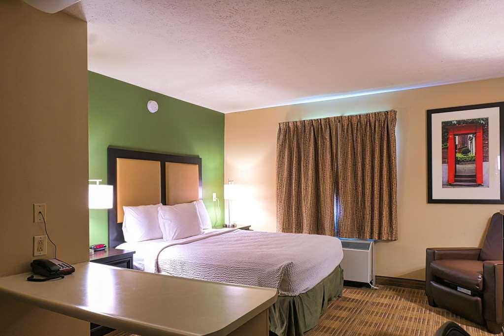 Suburban Studios Louisville East Habitación foto