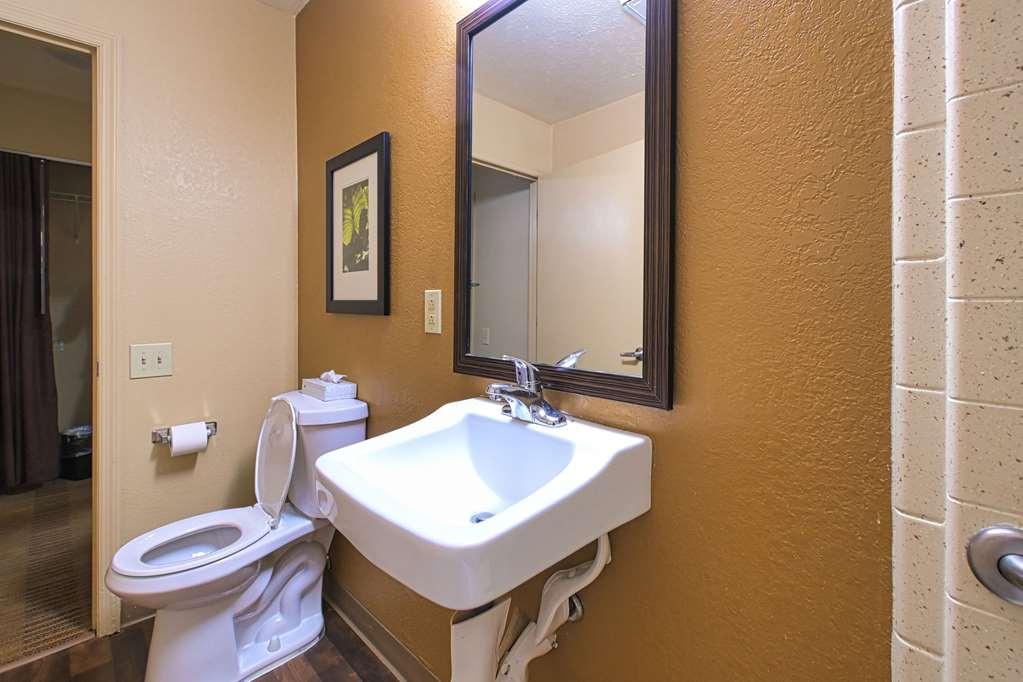 Suburban Studios Louisville East Habitación foto