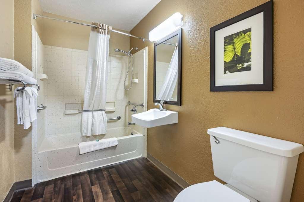 Suburban Studios Louisville East Habitación foto