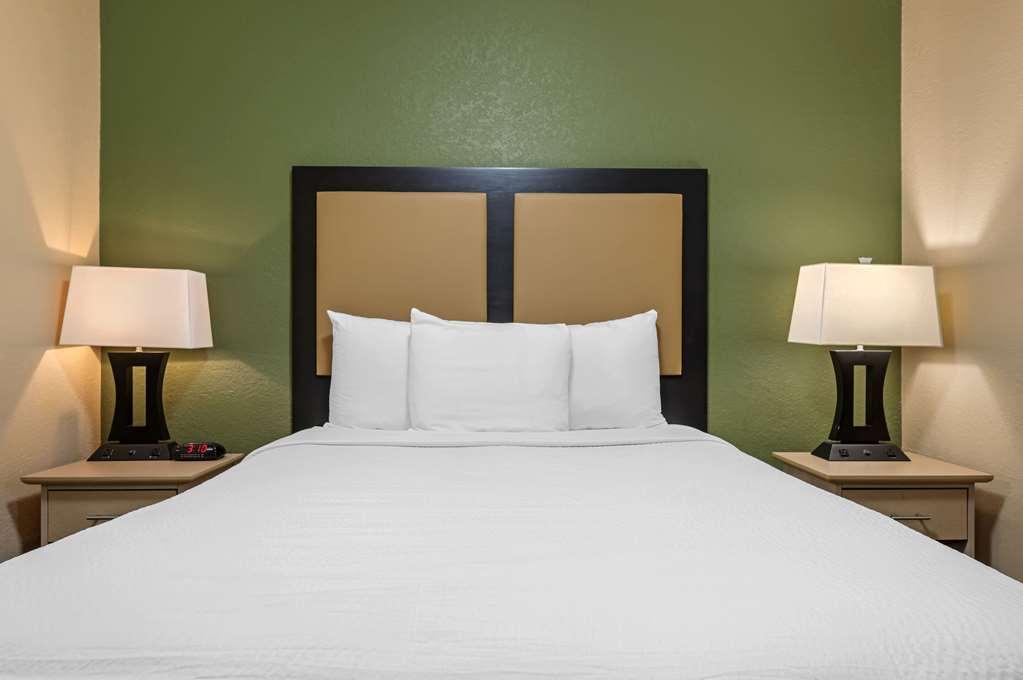 Suburban Studios Louisville East Habitación foto