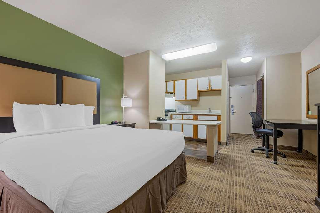 Suburban Studios Louisville East Habitación foto