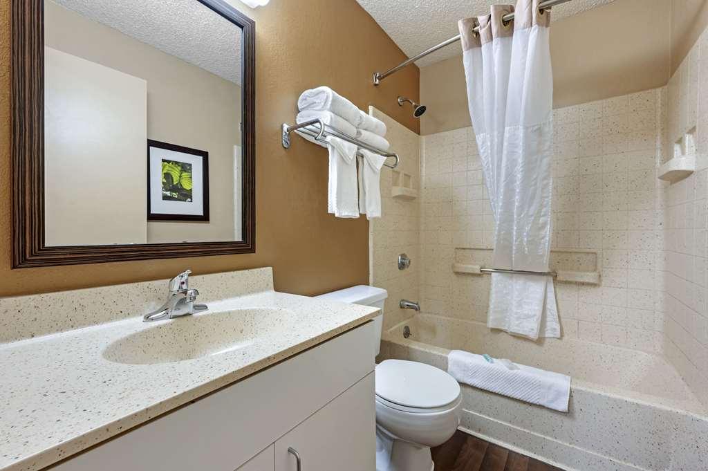 Suburban Studios Louisville East Habitación foto