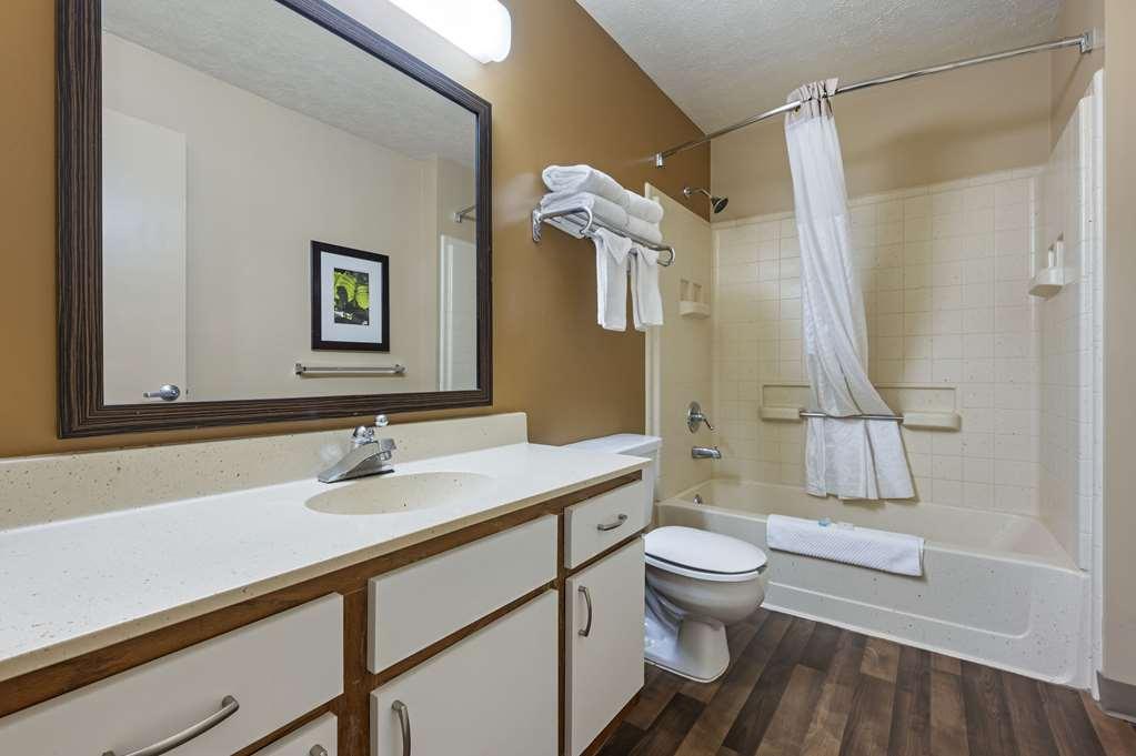 Suburban Studios Louisville East Habitación foto